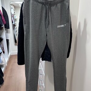 Gymshark men’s gray sweatpants